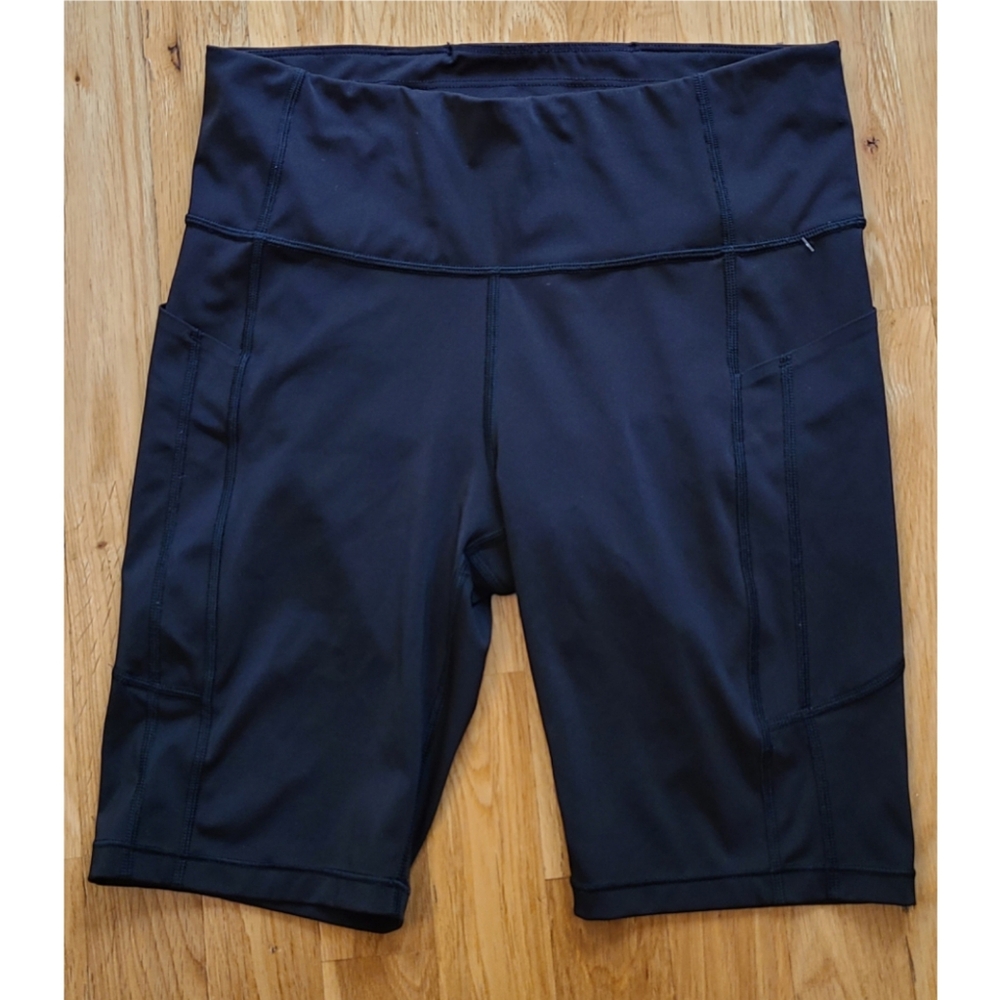 Athleta Black Athletic Shorts for Performance - Picture 5 of 13